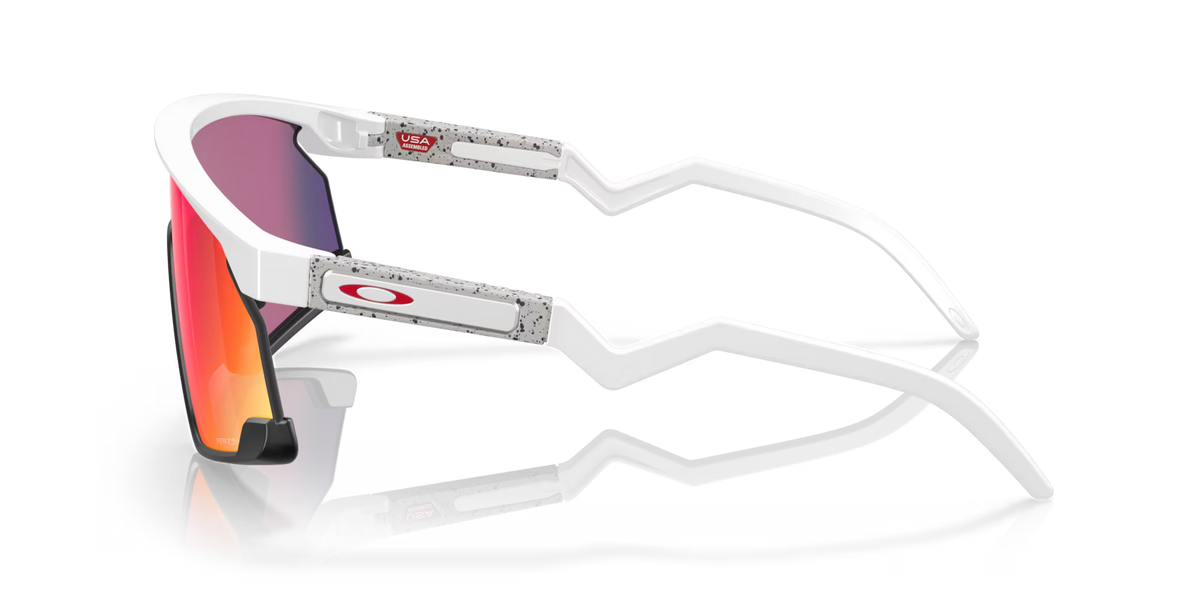 オークリー BXTR MATTWHITE PRIZMROAD Oakley BXTR Sunglasses (Matte White/Black) (Prizm Road Lens